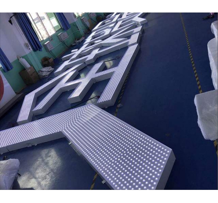 led不銹鋼鐵皮烤沖孔發光字